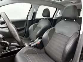 Peugeot 2008 (2019) thumbnail 21