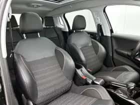 Peugeot 2008 (2019) thumbnail 24