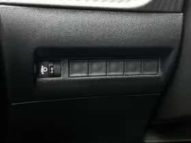 Peugeot 208 (2024) thumbnail 32