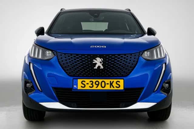 Peugeot e-2008 (2023) thumbnail 4