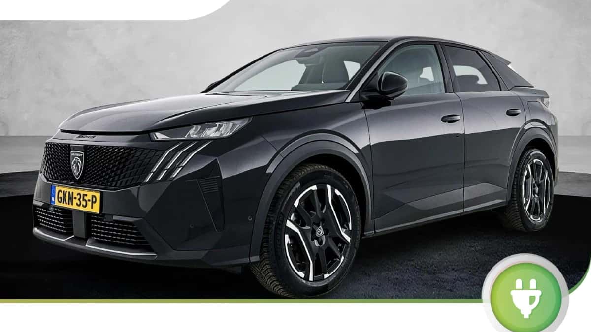 Peugeot e-3008 (2024) — foto 1