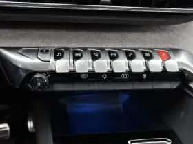 Peugeot 3008 (2022) thumbnail 21