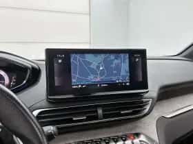 Peugeot 5008 (2021) thumbnail 16
