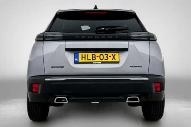 Peugeot 2008 (2025) thumbnail 5