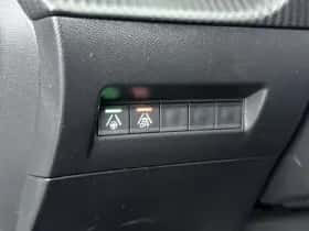 Peugeot e-2008 (2023) thumbnail 24