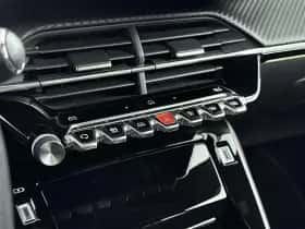 Peugeot 2008 (2024) thumbnail 17