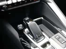 Peugeot 5008 (2023) thumbnail 40