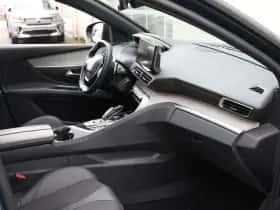 Peugeot 5008 (2023) thumbnail 10