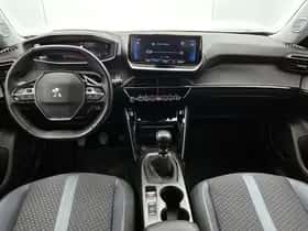 Peugeot 2008 (2021) thumbnail 11