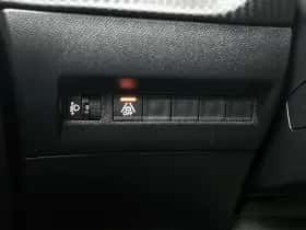 Peugeot 2008 (2021) thumbnail 34