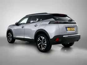 Peugeot 2008 (2021) thumbnail 6
