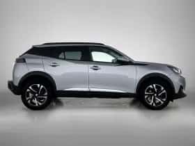 Peugeot 2008 (2021) thumbnail 9