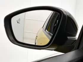 Peugeot 208 (2021) thumbnail 30