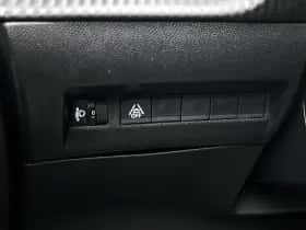 Peugeot 2008 (2021) thumbnail 34