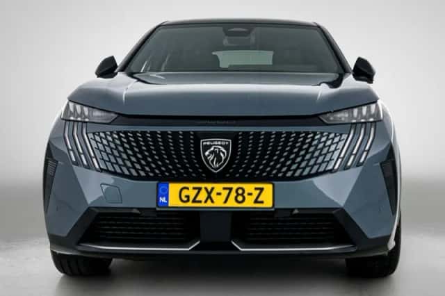 Peugeot e-3008 (2025) thumbnail 4