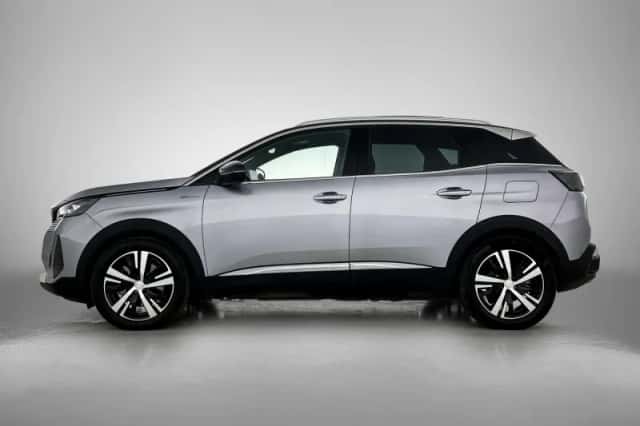 Peugeot 3008 (2022) thumbnail 2
