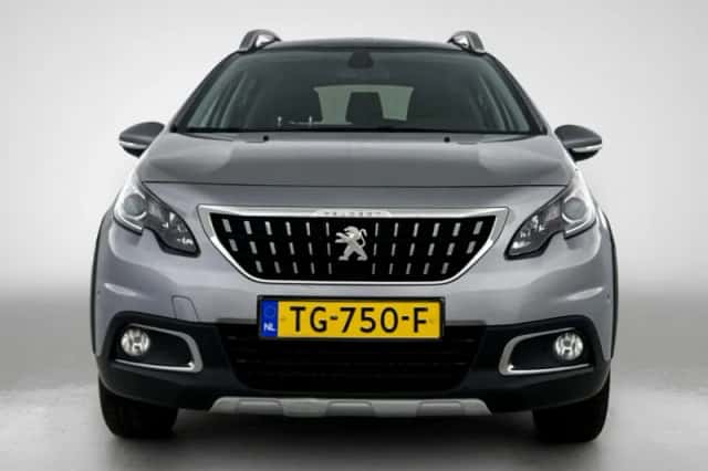 Peugeot 2008 (2018) thumbnail 4