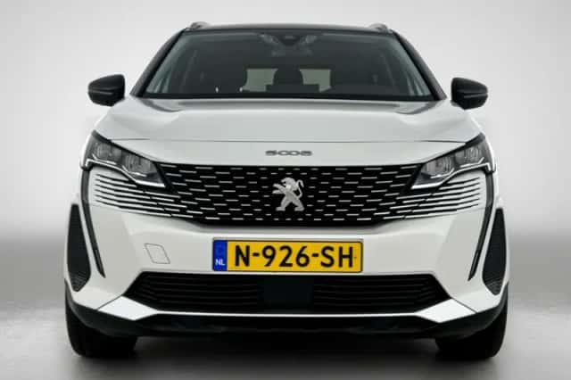 Peugeot 5008 (2022) thumbnail 4