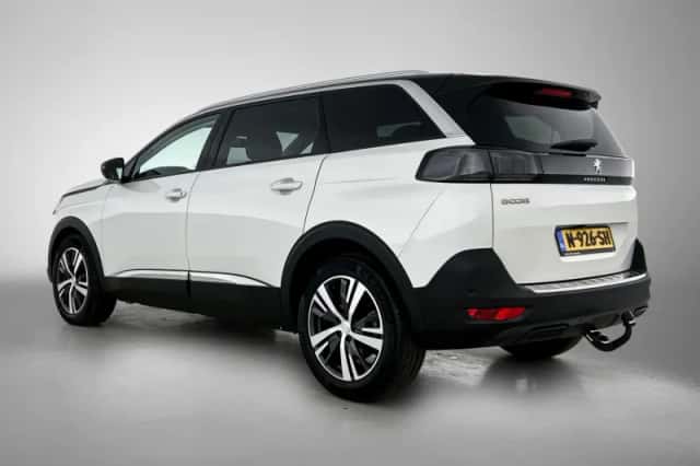 Peugeot 5008 (2022) thumbnail 6