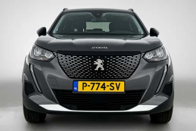 Peugeot 2008 (2022) thumbnail 4