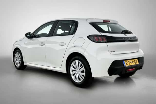 Peugeot 208 (2022) thumbnail 6