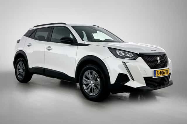 Peugeot 2008 (2023) thumbnail 2