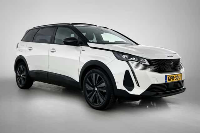 Peugeot 5008 (2022) thumbnail 2