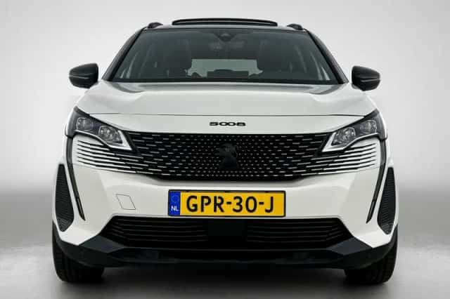 Peugeot 5008 (2022) thumbnail 4