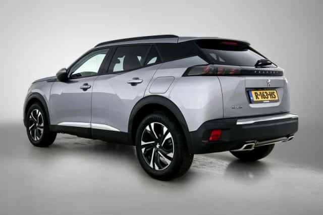 Peugeot 2008 (2022) thumbnail 6