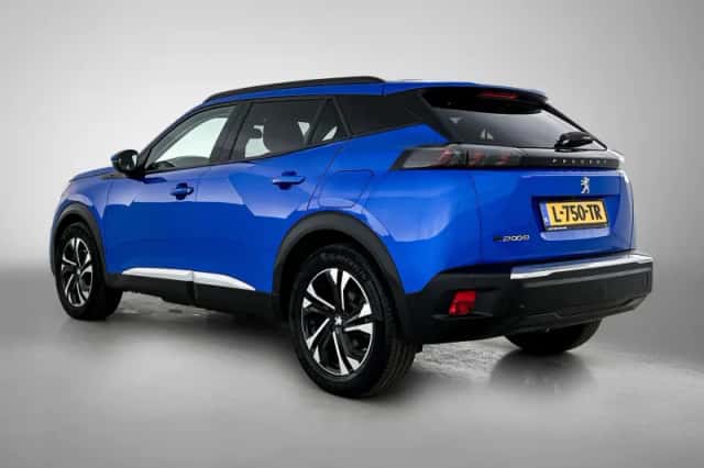 Peugeot e-2008 (2021) thumbnail 3
