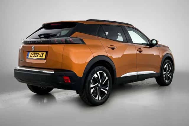 Peugeot e-2008 (2021) thumbnail 6