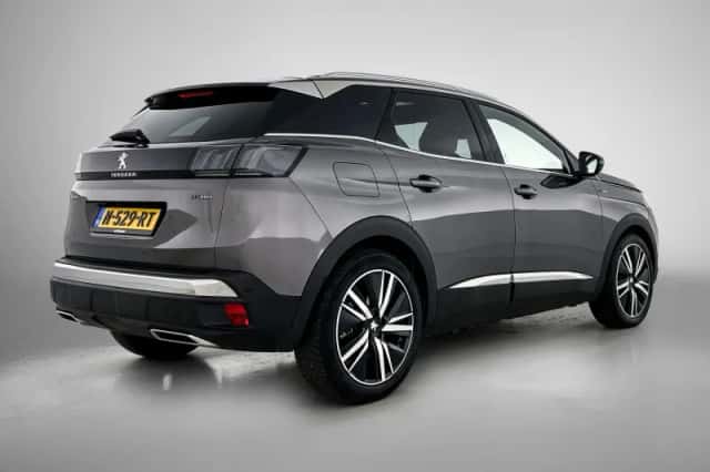 Peugeot 3008 (2022) thumbnail 6