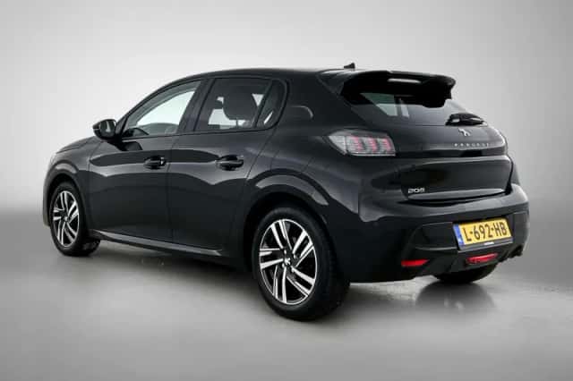 Peugeot 208 (2021) thumbnail 3