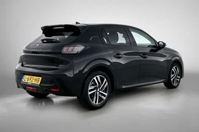 Peugeot 208 (2021) thumbnail 5