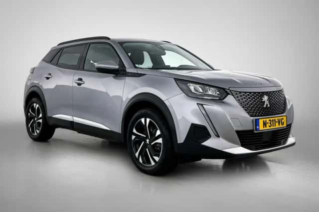Peugeot e-2008 (2021) thumbnail 2