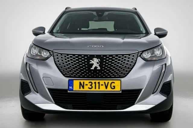 Peugeot e-2008 (2021) thumbnail 4