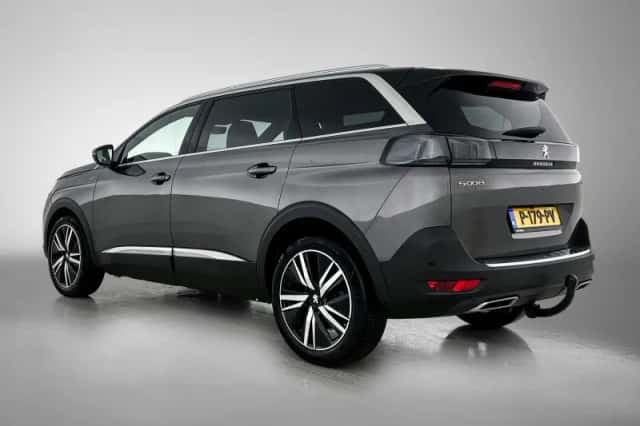 Peugeot 5008 (2022) thumbnail 4