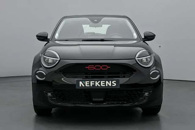 Fiat 600e (2024) thumbnail 3