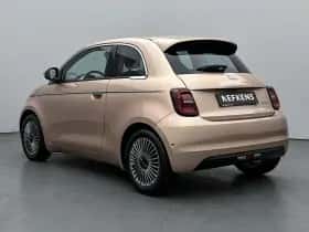 Fiat 500 (2024) thumbnail 5