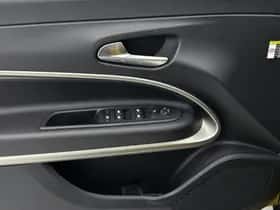 Jeep Avenger (2024) thumbnail 15
