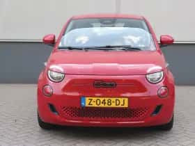 Fiat 500e (2024) thumbnail 3