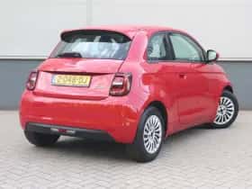 Fiat 500e (2024) thumbnail 5