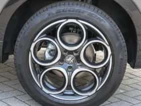 Alfa Romeo Tonale (2024) thumbnail 17