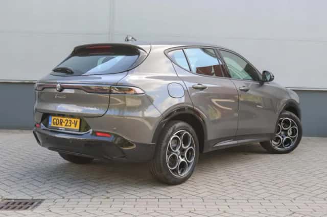 Alfa Romeo Tonale (2024) thumbnail 3