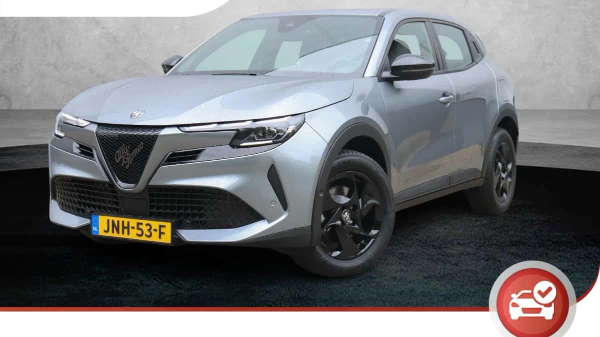 Alfa Romeo Junior (2025) — foto 1