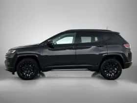 Jeep Compass (2024) thumbnail 2