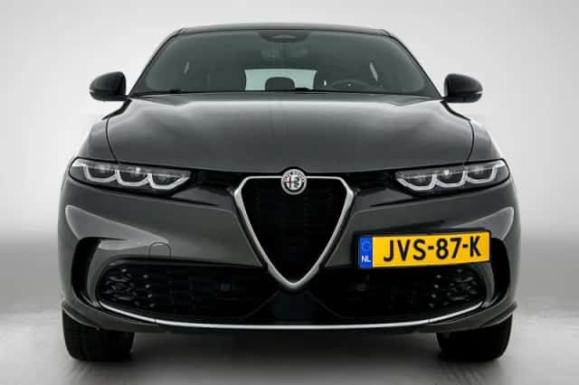 Alfa Romeo Tonale (2023) thumbnail 4