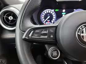 Alfa Romeo Tonale (2023) thumbnail 15