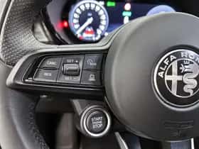 Alfa Romeo Tonale (2023) thumbnail 15
