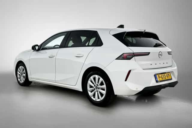 Opel Astra (2022) thumbnail 6